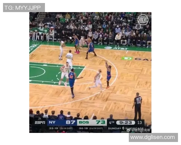 尼克斯与凯尔特人激战正酣球迷期待精彩对决再续经典传奇